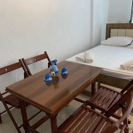 Cozy Saranda